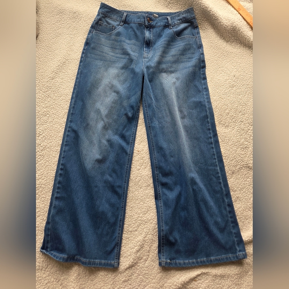 HALARA Wide Large Jeans in Denim Blue - Picture 2 of 7